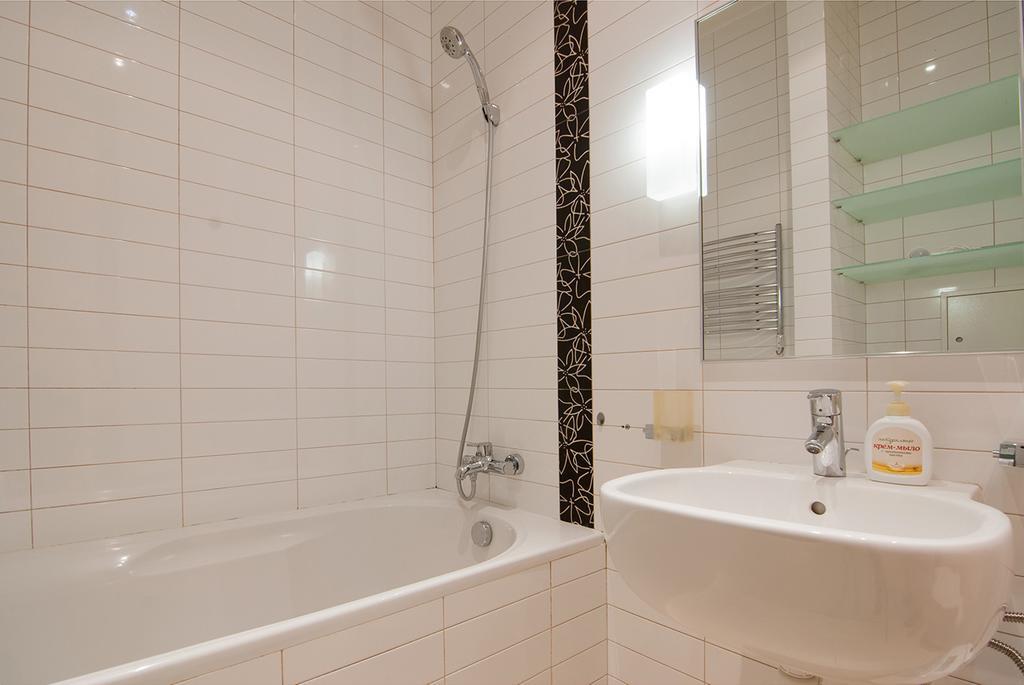 Home Hotel Apartments On Zoloti Vorota Kiev Extérieur photo