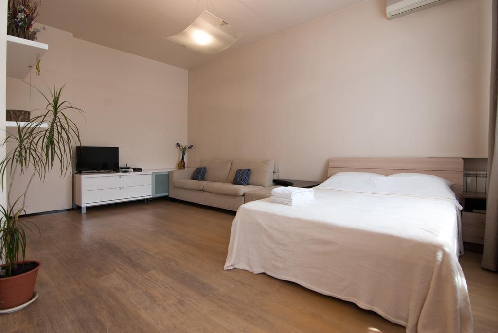 Home Hotel Apartments On Zoloti Vorota Kiev Extérieur photo
