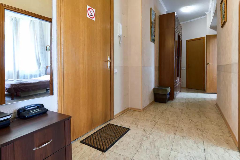 Home Hotel Apartments On Zoloti Vorota Kiev Extérieur photo