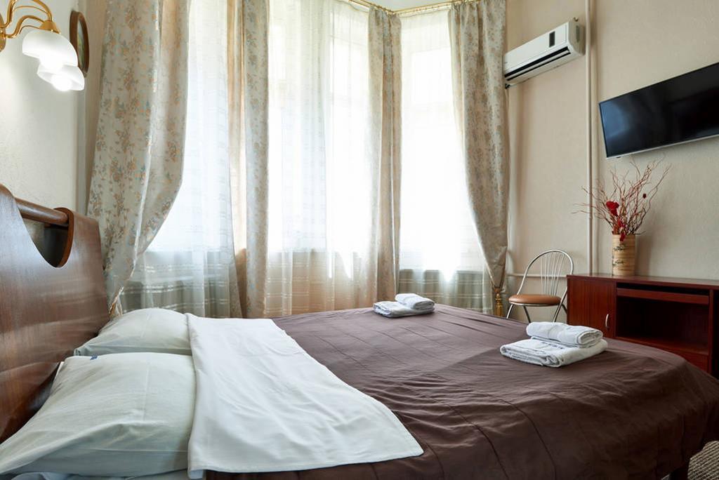 Home Hotel Apartments On Zoloti Vorota Kiev Extérieur photo