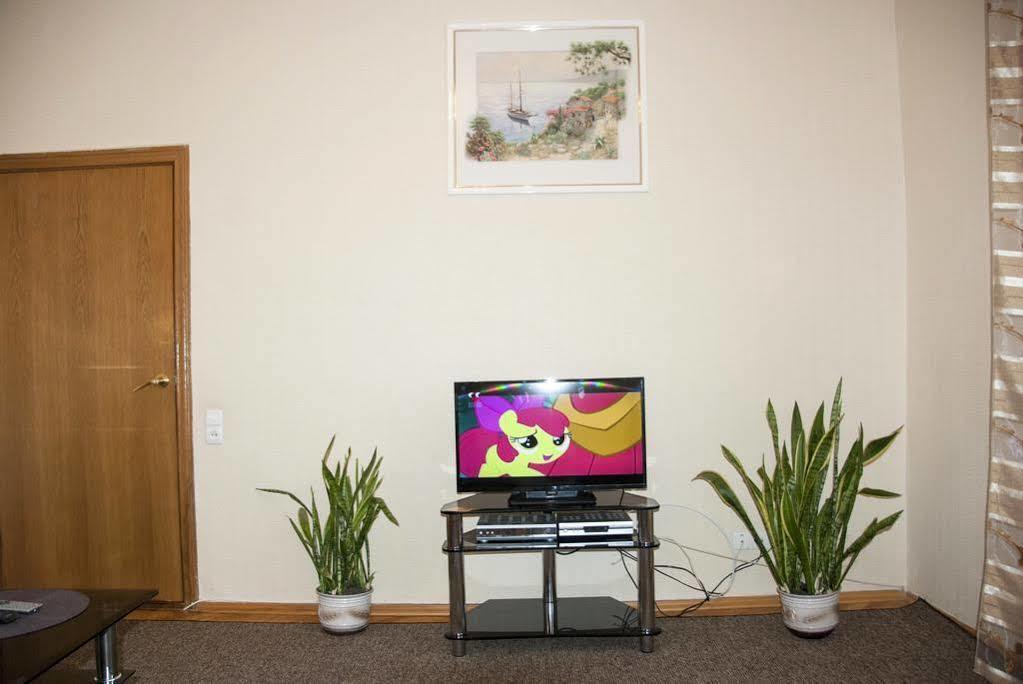 Home Hotel Apartments On Zoloti Vorota Kiev Extérieur photo