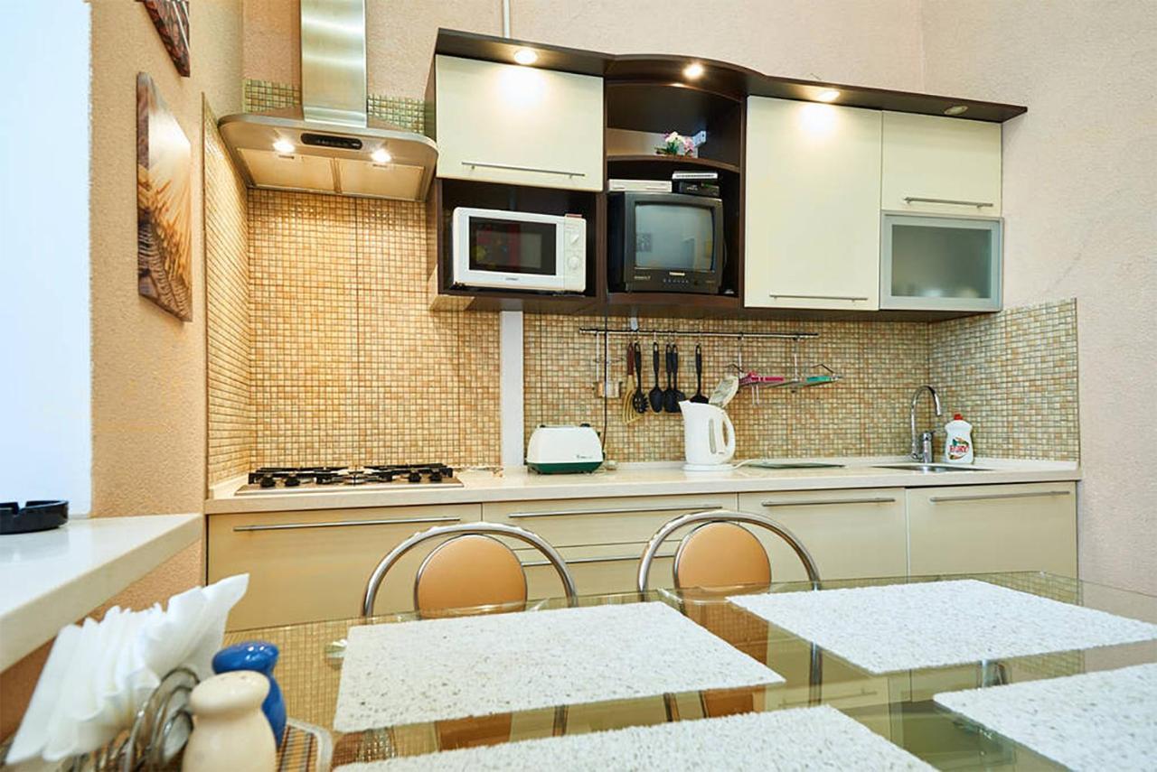 Home Hotel Apartments On Zoloti Vorota Kiev Extérieur photo